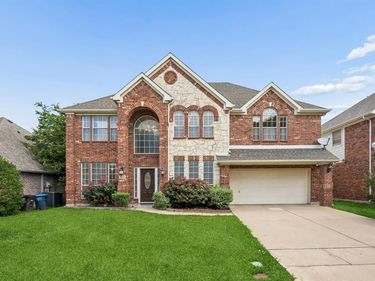 4512 Stone Mountain Drive, Fort Worth, TX 76123