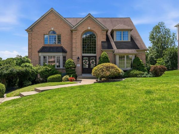 249 Village Drive, Canonsburg, PA 15317