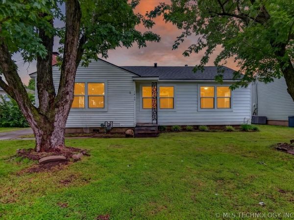 1860 S Armstrong Avenue , Bartlesville, OK 74003