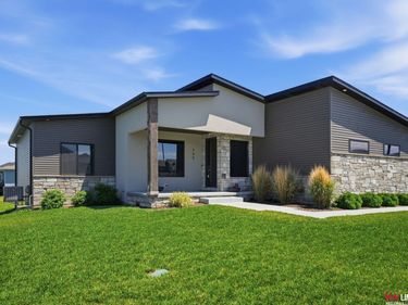 740 W Panorama Road, Lincoln, NE 68523