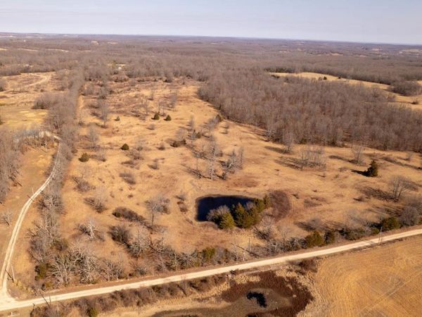 000 Pleasant Run Road , Mammoth Spring, AR 72554