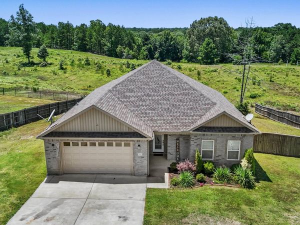 26543 S Sardis Road , Bauxite, AR 72011