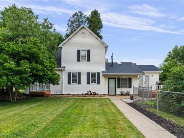 7160 Strausser Street NW, North Canton, OH 44720