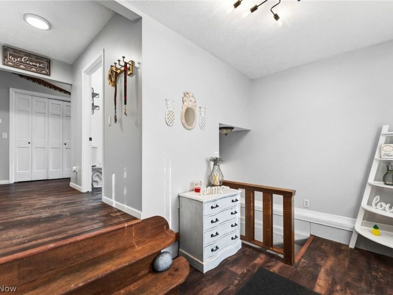 7160 Strausser Street NW, North Canton, OH 44720 Photo 11