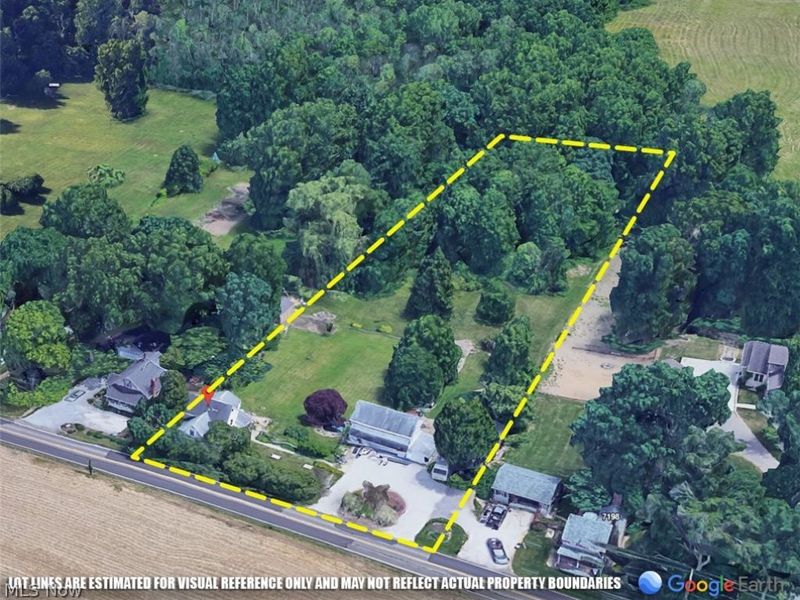 7160 Strausser Street NW, North Canton, OH 44720 Photo 2