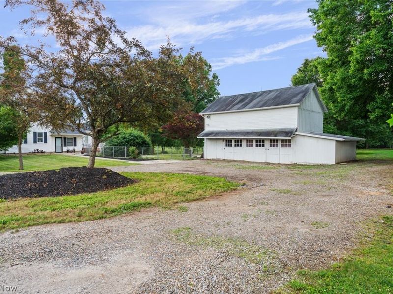 7160 Strausser Street NW, North Canton, OH 44720 Photo 3
