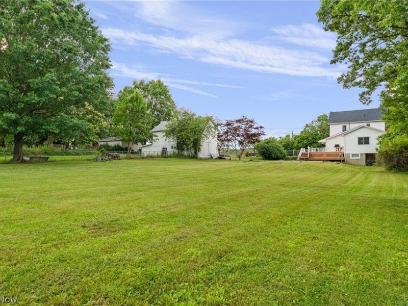 7160 Strausser Street NW, North Canton, OH 44720 Photo 39