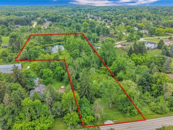 Boston Road , Hinckley, OH 44233
