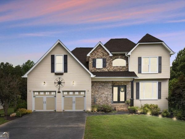 15 E Hyalite Road E, Dahlonega, GA 30533