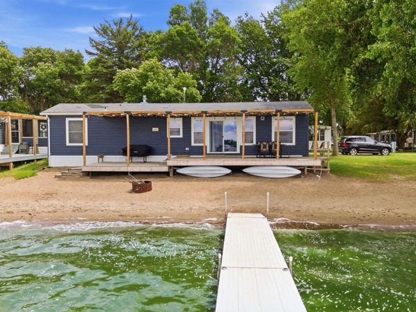 6413 Hares Point Rd, Wentworth, SD 57075