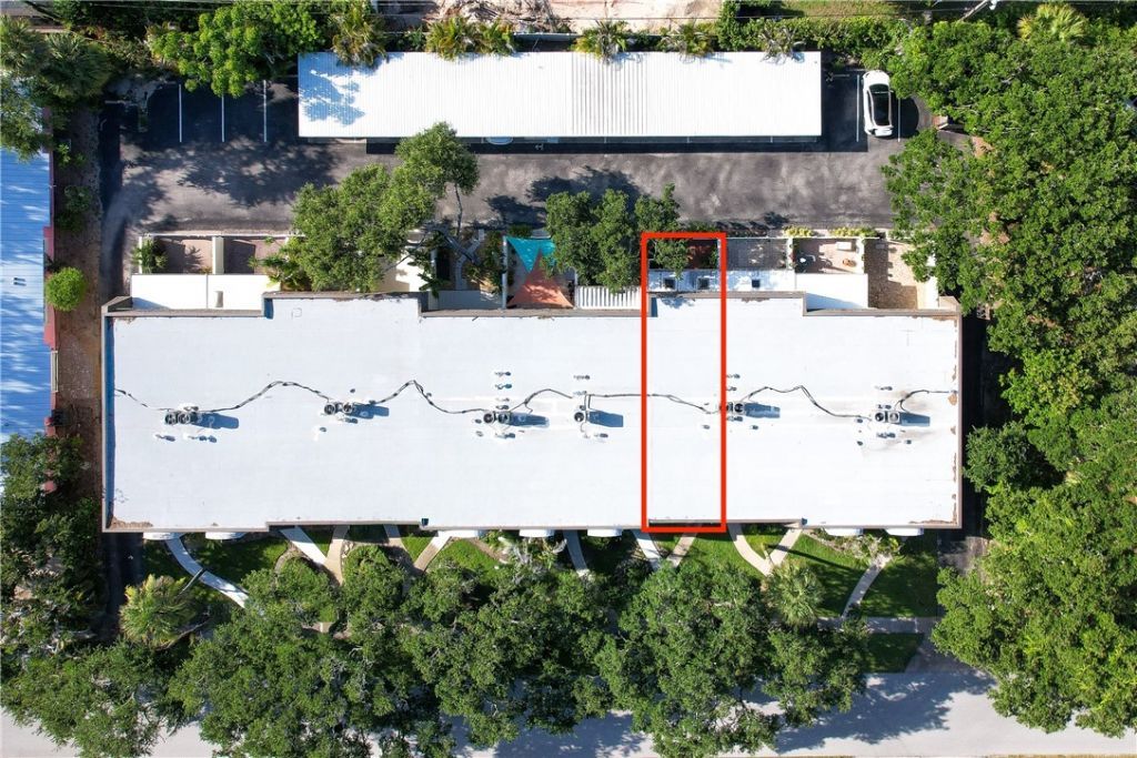 839 Camelia Lane, Unit 8, Vero Beach, FL 32963 Photo