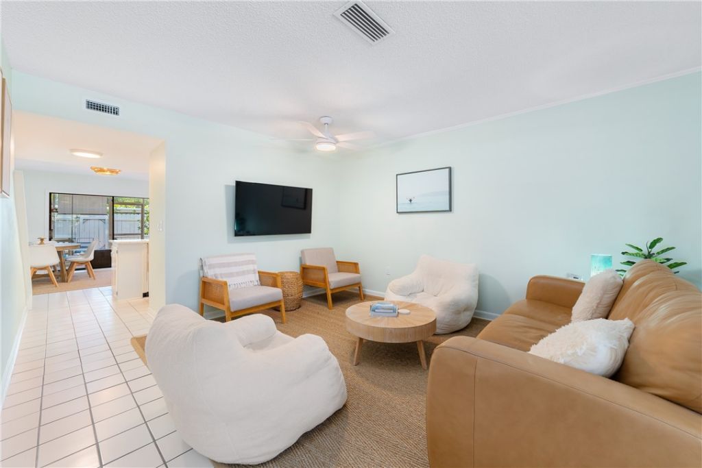 839 Camelia Lane, Unit 8, Vero Beach, FL 32963 Photo