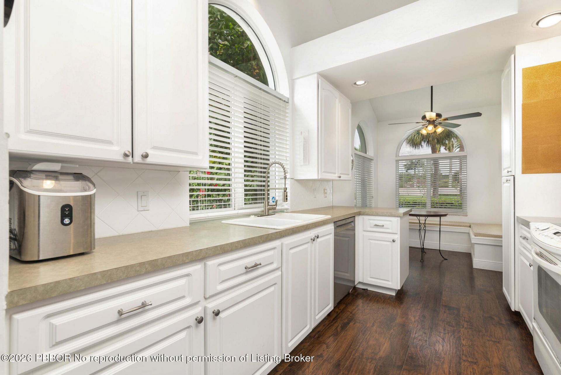 2402 Saratoga Bay Drive, West Palm Beach, FL 33409 Photo