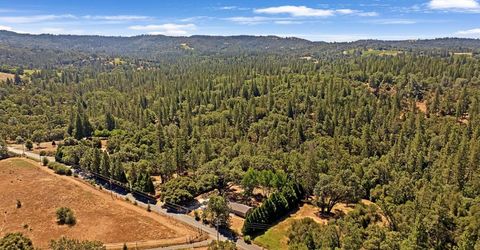 7071 Perry Creek Rd, Somerset, CA 95684 Photo