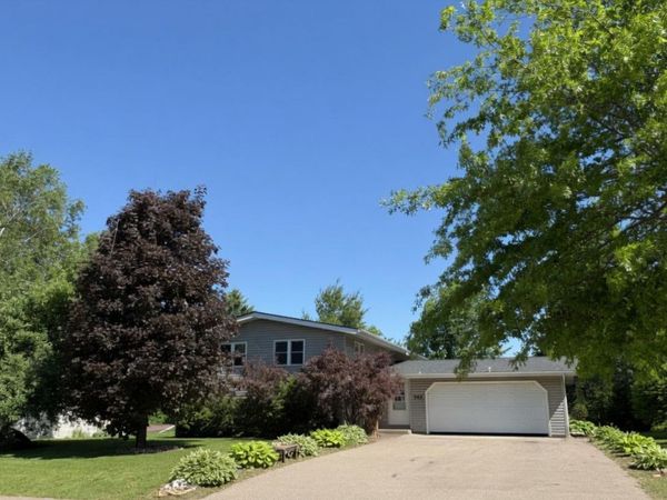 742 W Dale Street, Ellsworth, WI 54011