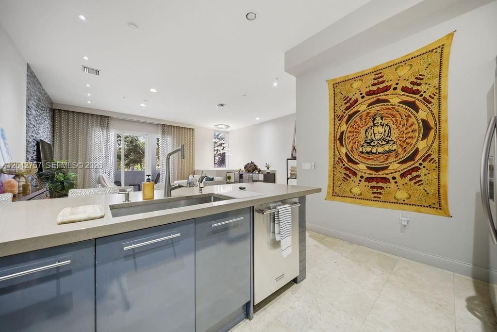 710 NE 3rd Ave, Fort Lauderdale, FL 33304 Photo