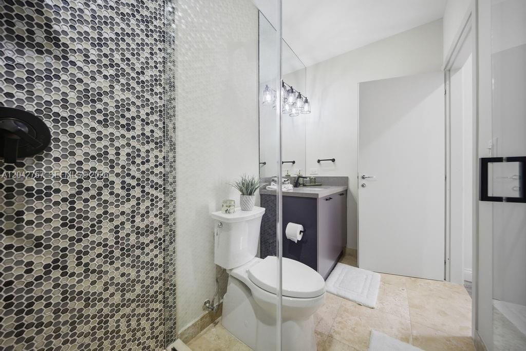 710 NE 3rd Ave, Fort Lauderdale, FL 33304 Photo