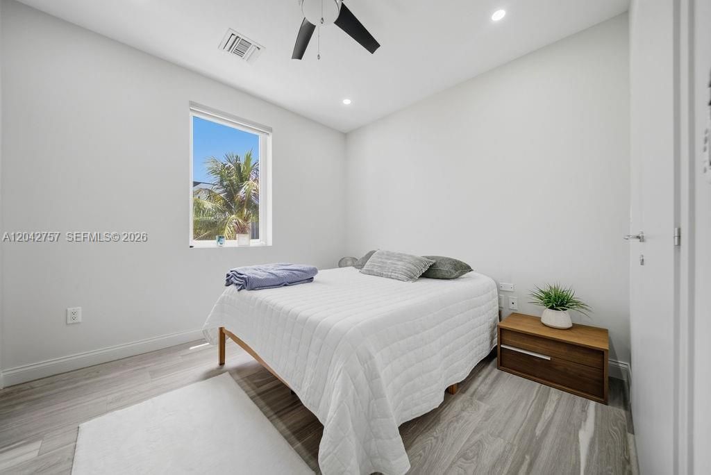 710 NE 3rd Ave, Fort Lauderdale, FL 33304 Photo