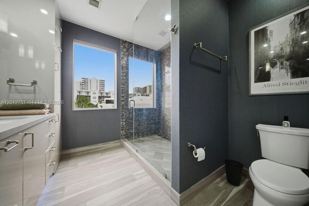 710 NE 3rd Ave, Fort Lauderdale, FL 33304 Photo