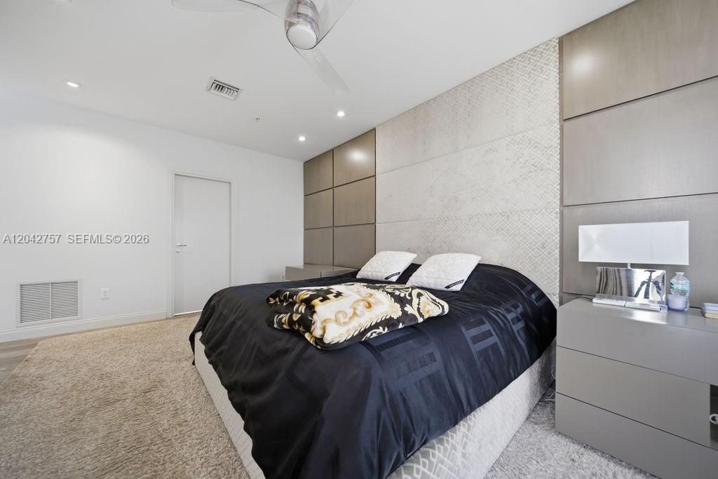 710 NE 3rd Ave, Fort Lauderdale, FL 33304 Photo
