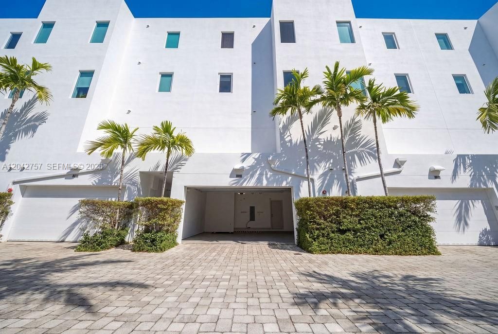 710 NE 3rd Ave, Fort Lauderdale, FL 33304 Photo
