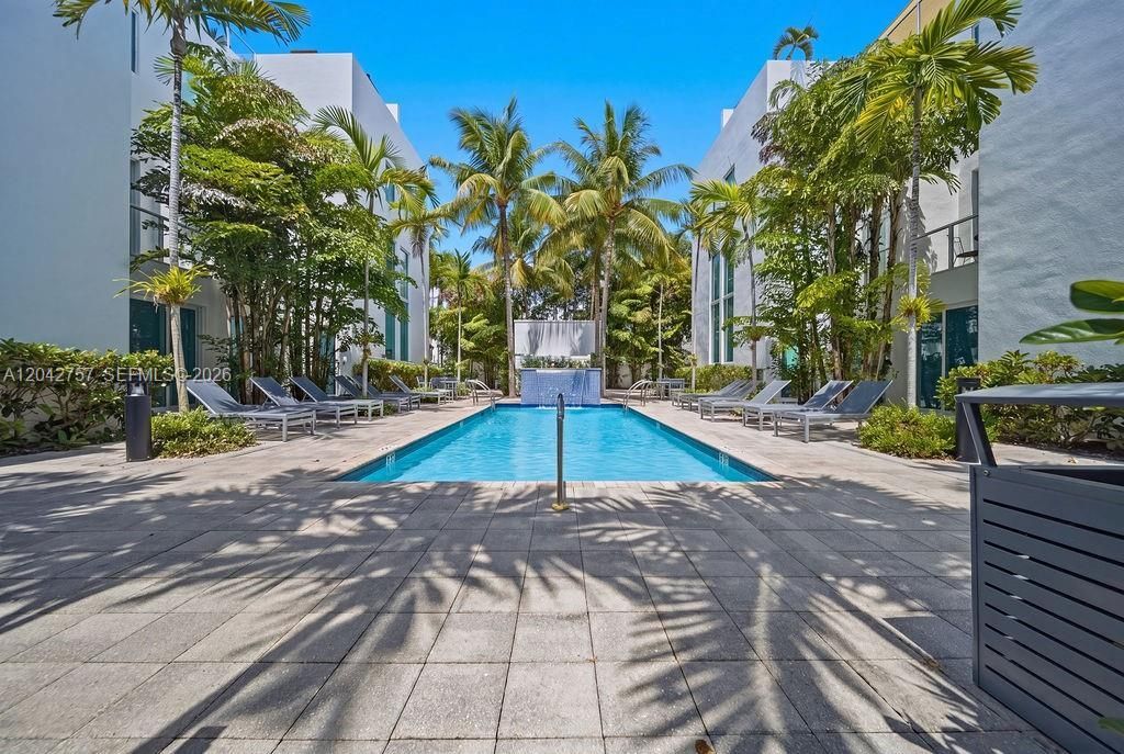 710 NE 3rd Ave, Fort Lauderdale, FL 33304 Photo