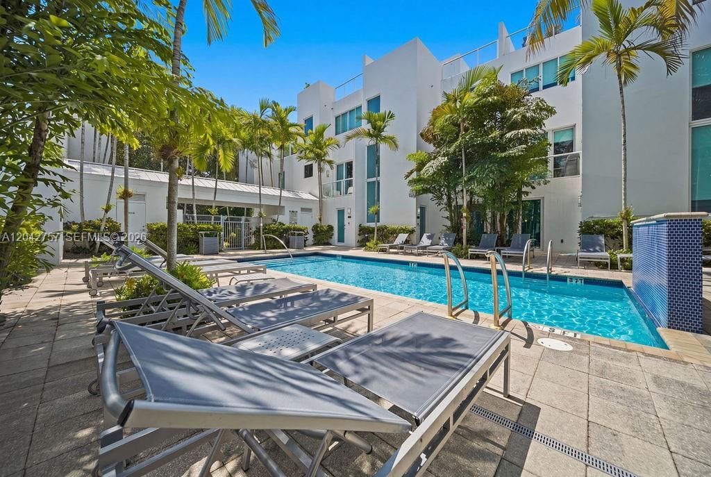 710 NE 3rd Ave, Fort Lauderdale, FL 33304 Photo