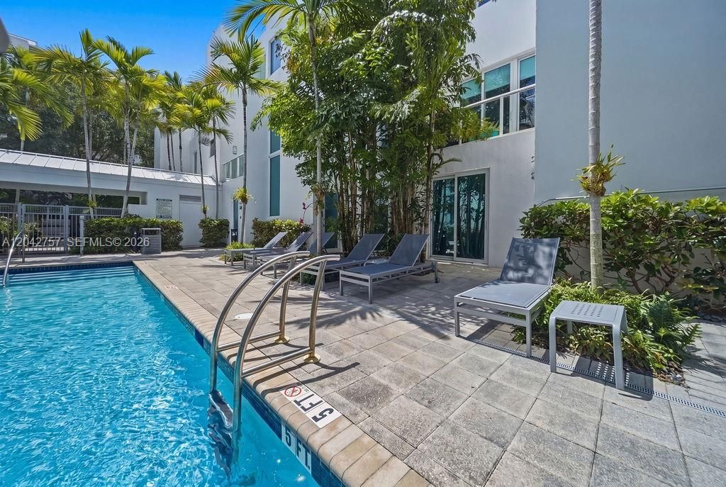 710 NE 3rd Ave, Fort Lauderdale, FL 33304 Photo