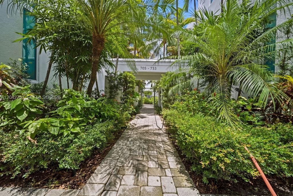 710 NE 3rd Ave, Fort Lauderdale, FL 33304 Photo