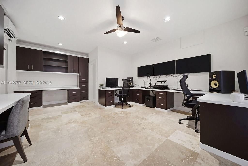 710 NE 3rd Ave, Fort Lauderdale, FL 33304 Photo