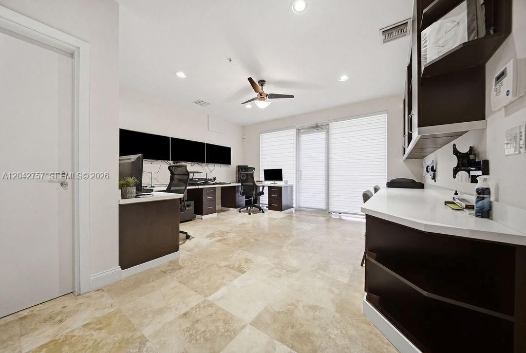 710 NE 3rd Ave, Fort Lauderdale, FL 33304 Photo