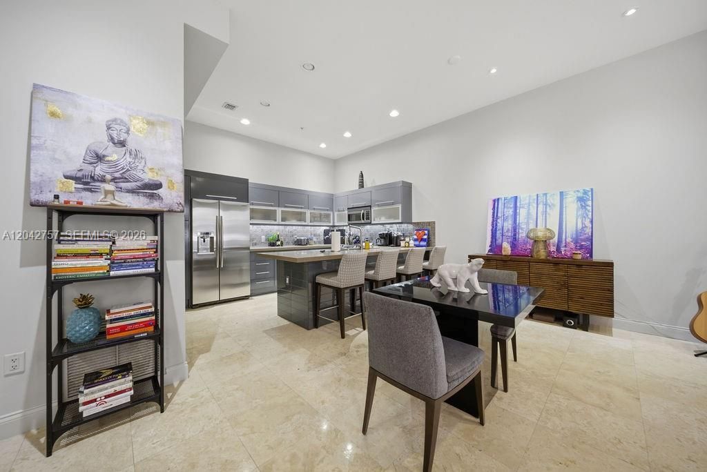 710 NE 3rd Ave, Fort Lauderdale, FL 33304 Photo