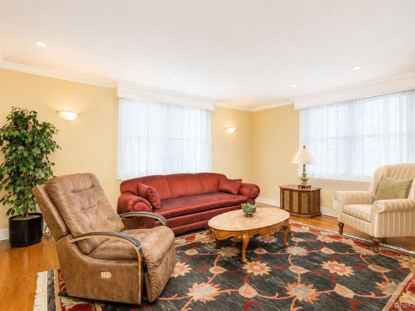 182-12 Horace Harding Expressway , Unit 1K, Fresh Meadows, NY 11365