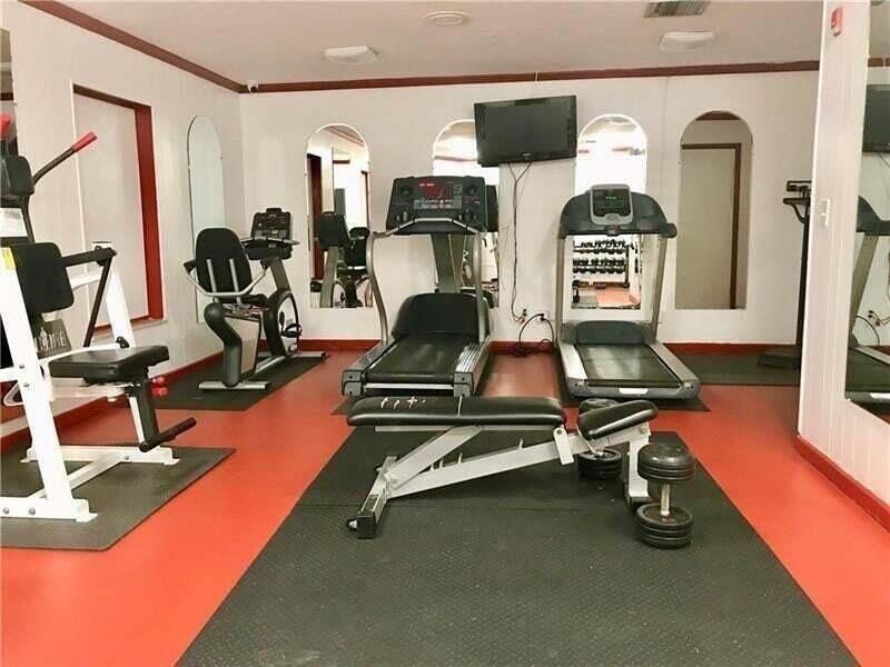 4090 NW 42nd Avenue, Unit 105, Lauderdale Lakes, FL 33319 Photo