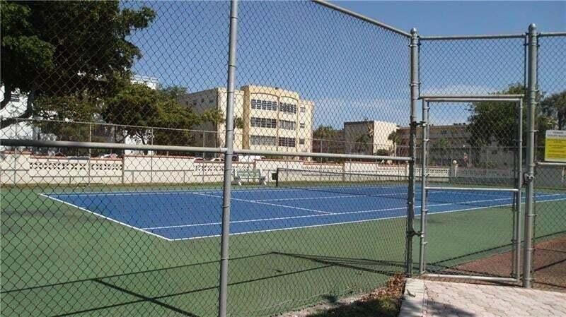 4090 NW 42nd Avenue, Unit 105, Lauderdale Lakes, FL 33319 Photo