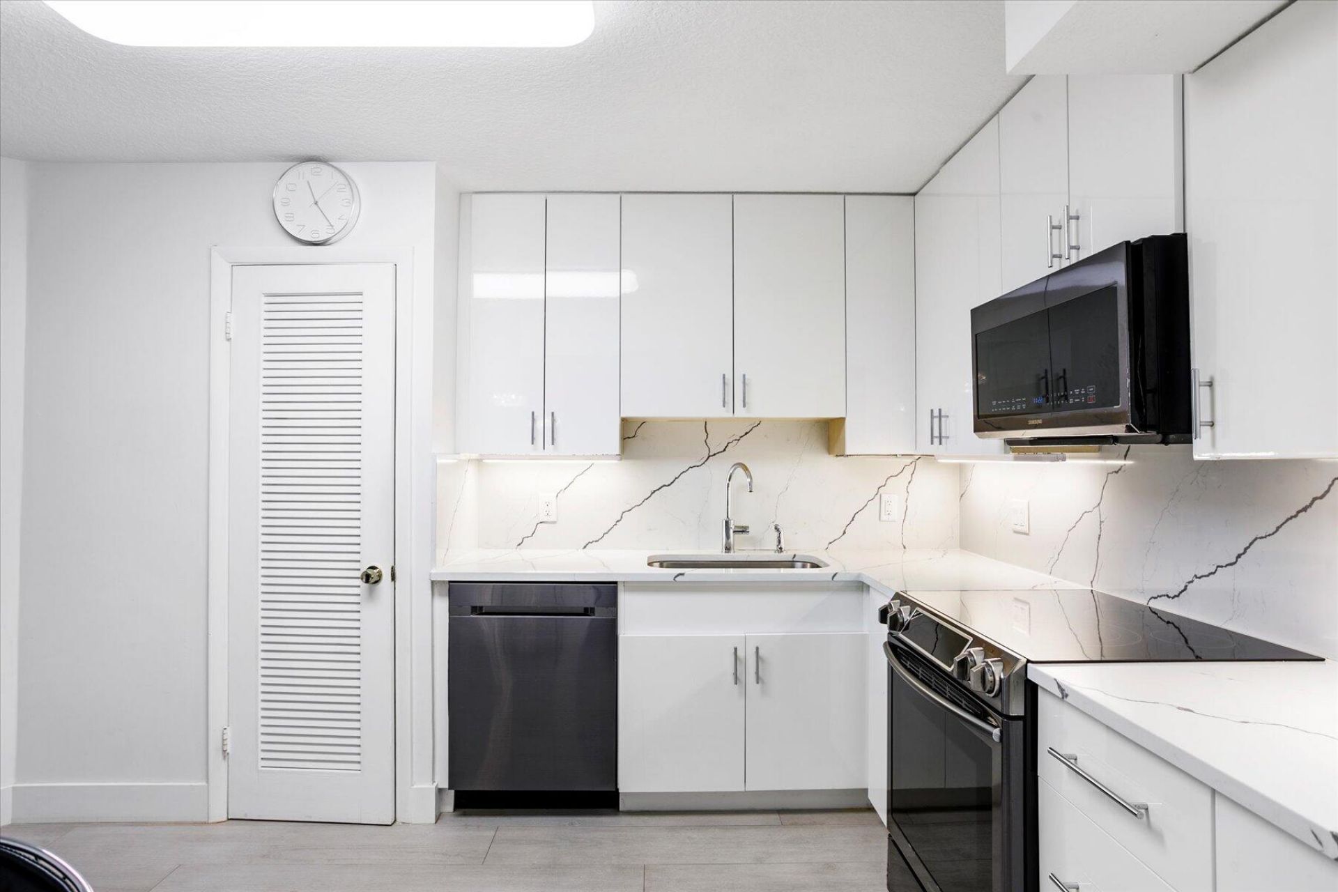 2860 S Ocean Boulevard, Unit 216, Palm Beach, FL 33480 Photo