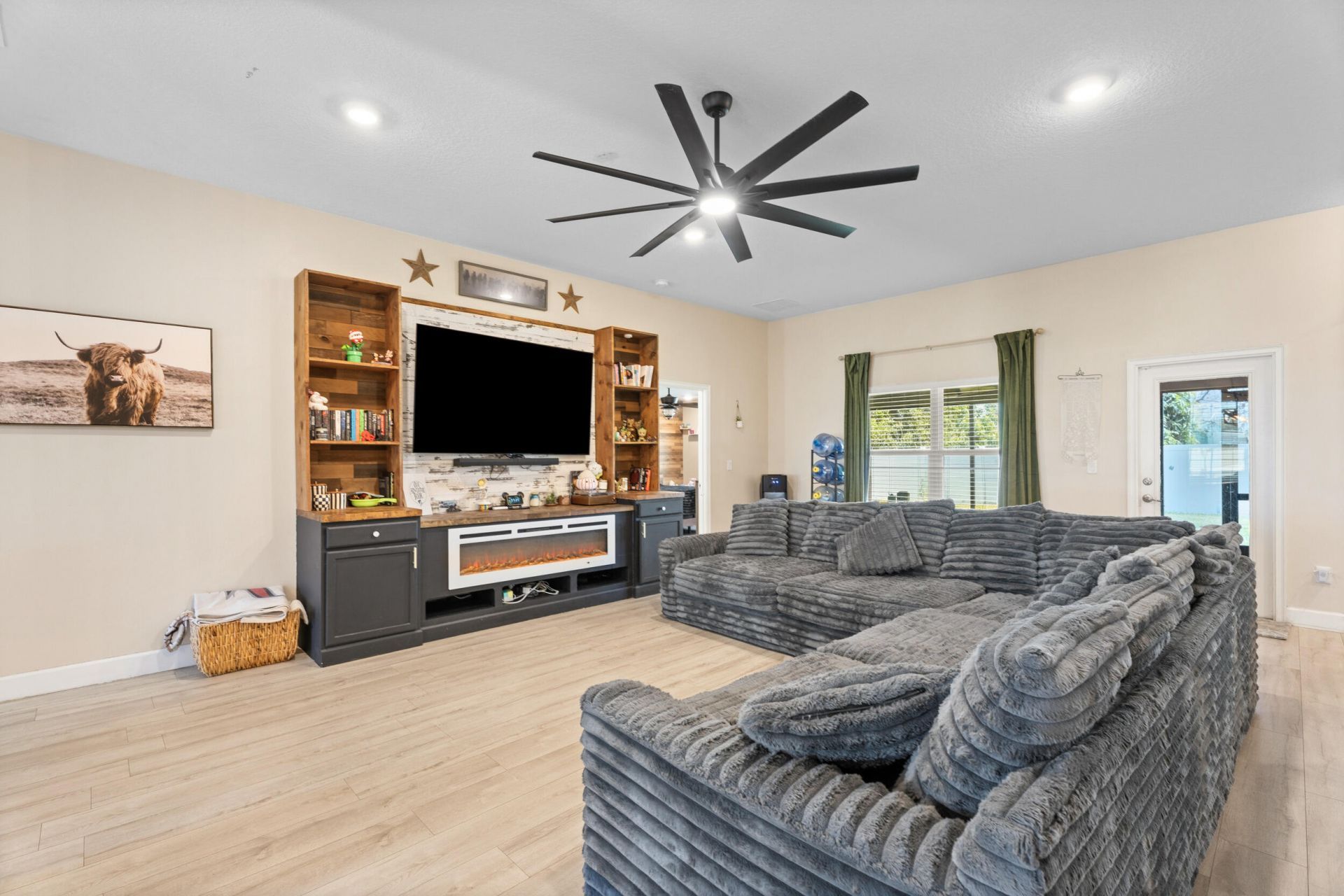5846 NW Dooley Circle, Port Saint Lucie, FL 34986 Photo