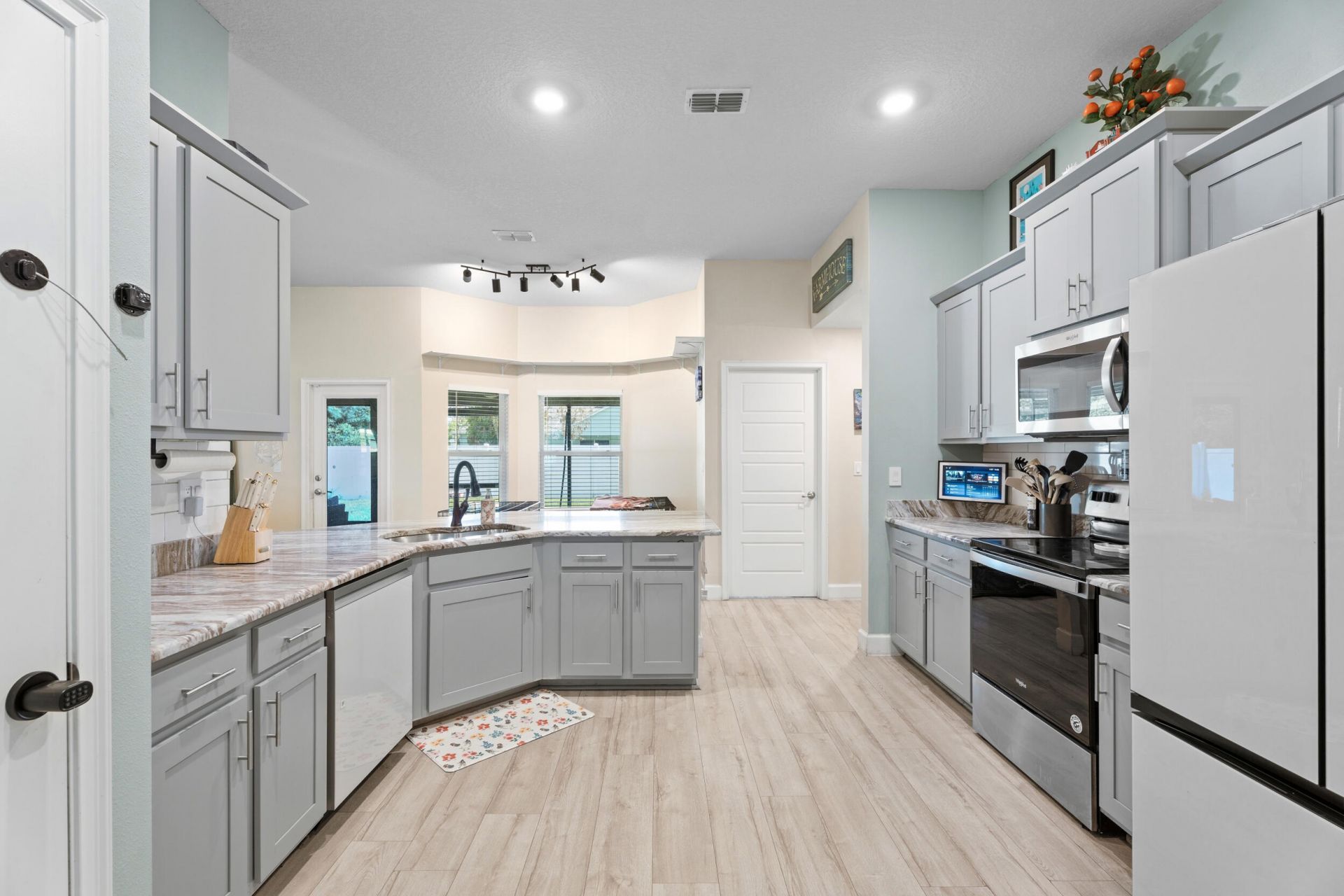 5846 NW Dooley Circle, Port Saint Lucie, FL 34986 Photo