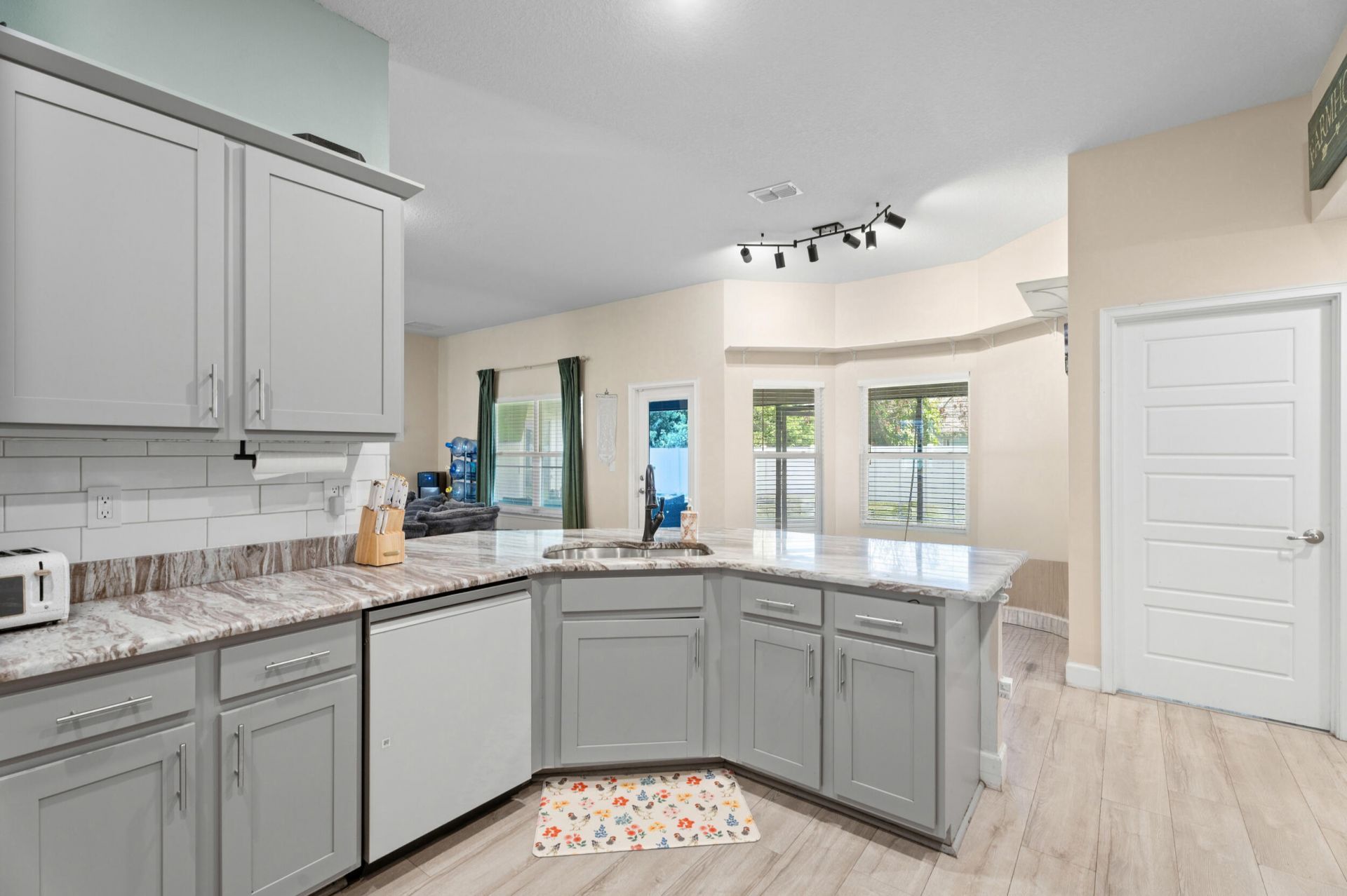 5846 NW Dooley Circle, Port Saint Lucie, FL 34986 Photo