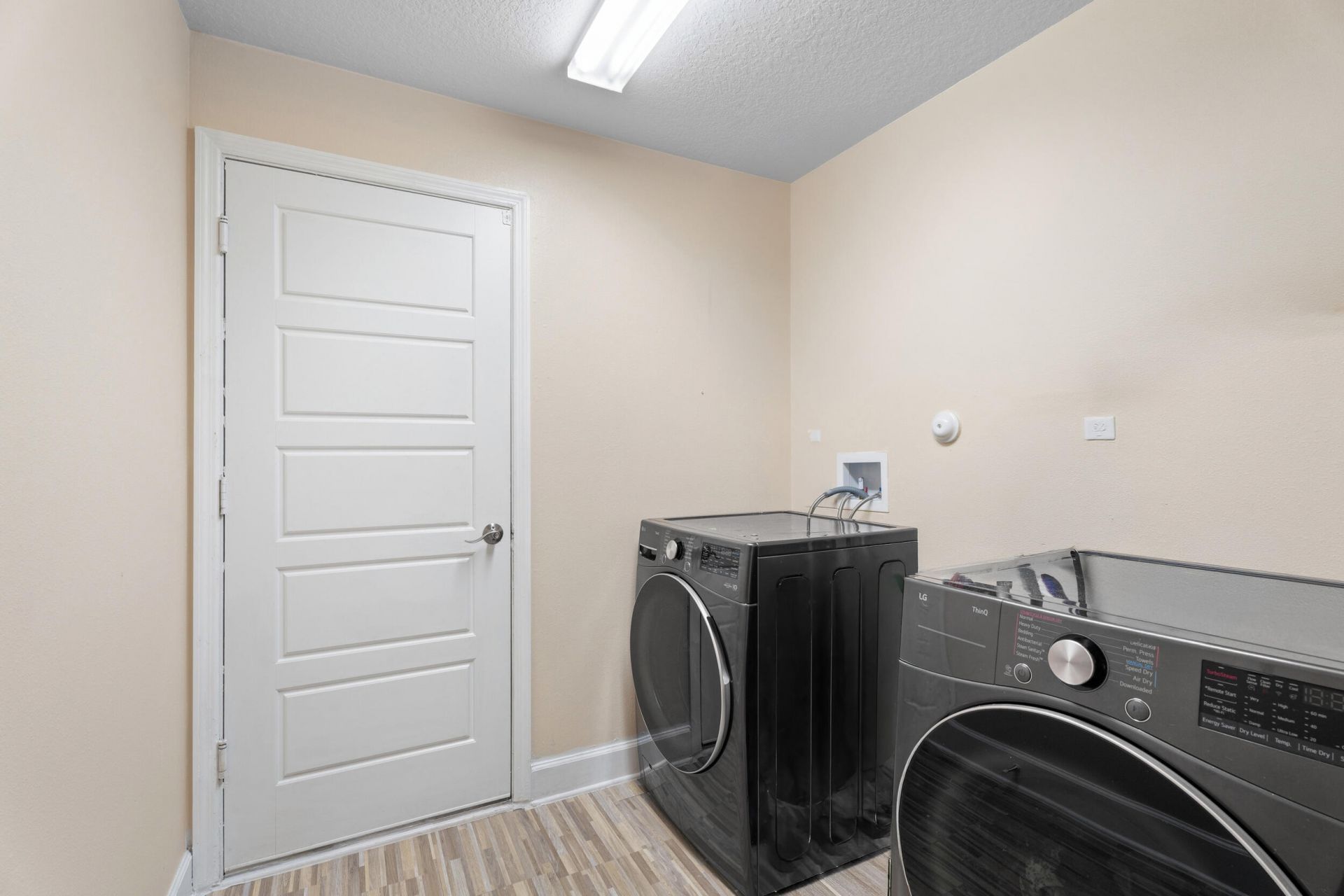 5846 NW Dooley Circle, Port Saint Lucie, FL 34986 Photo