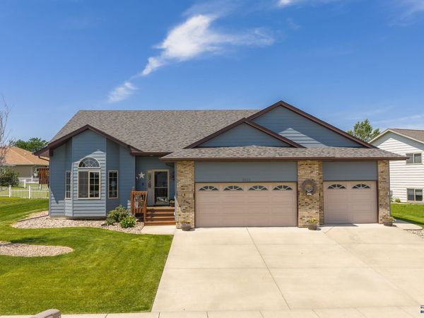 2423 SMITH AVE, Rapid City, SD 57701