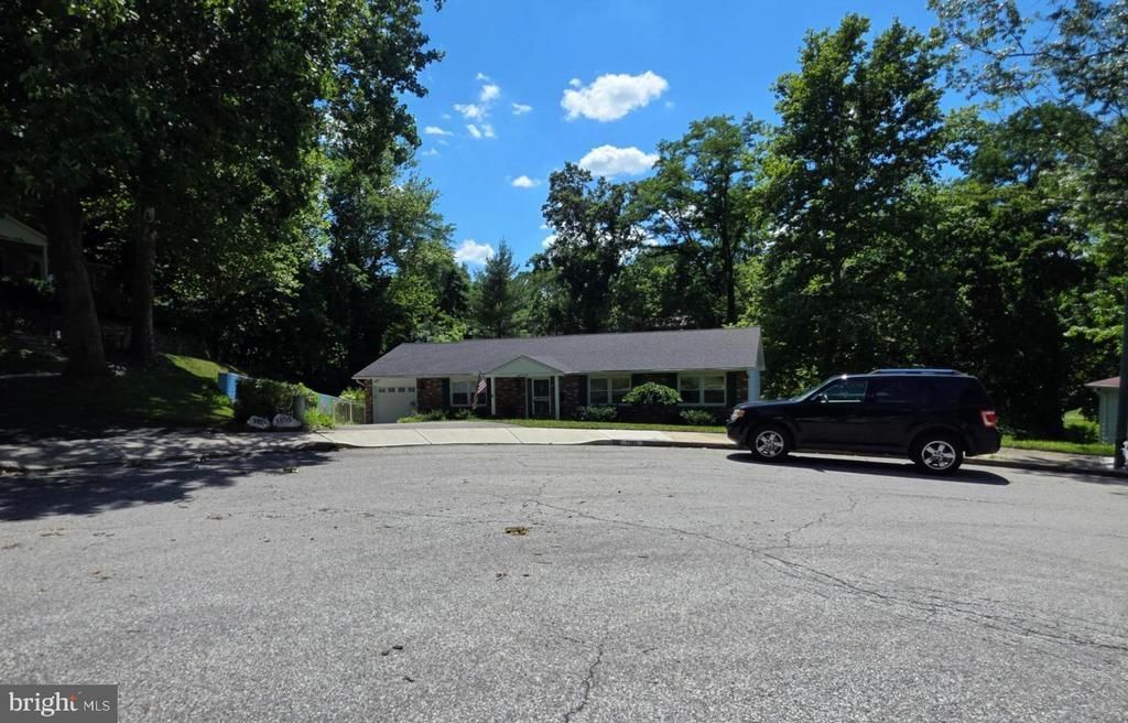 1105 CLARK ROAD, GLENSIDE, PA 19038