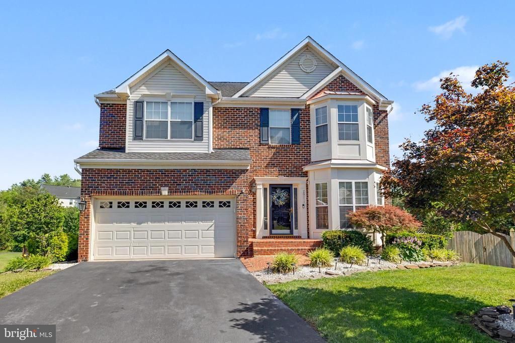 10111 Trumpet Vine Court, Manassas, VA 20110 Main Photo