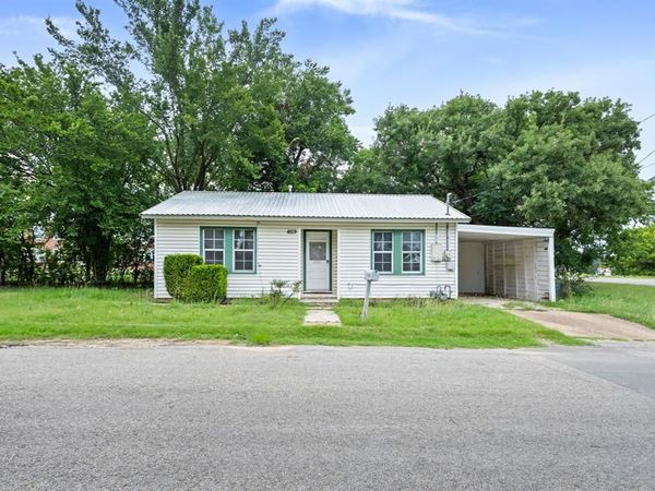 1141 W Mcneill Street, Stephenville, TX 76401