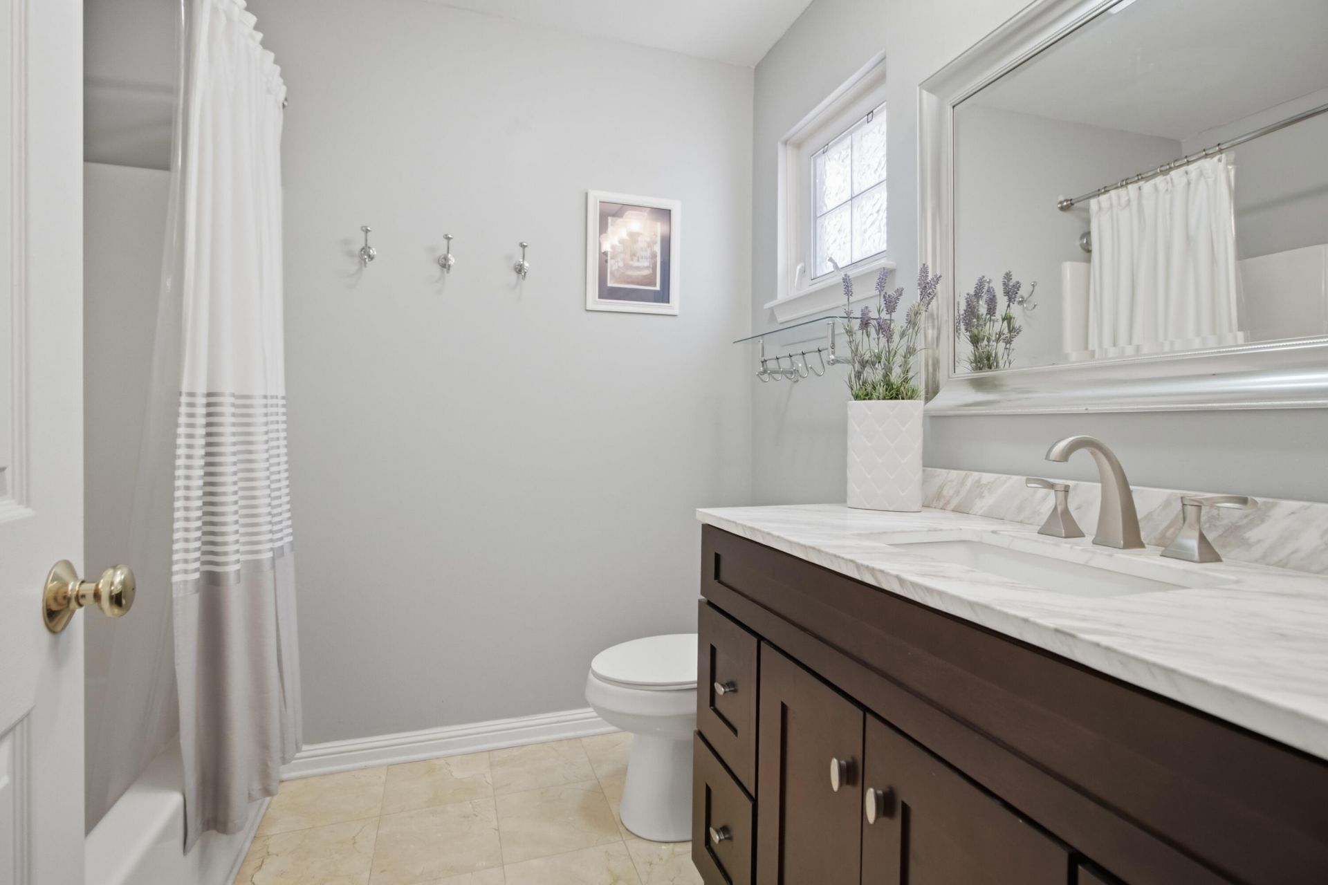 1046 Planters Place Photo 17