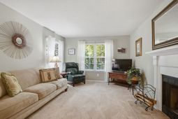 1046 Planters Place photo 4