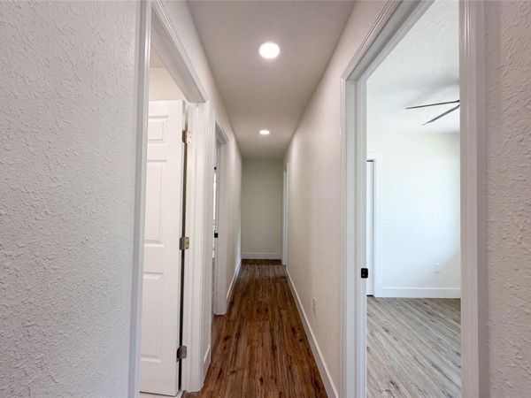 561 YALE ROAD , VENICE, FL 34293