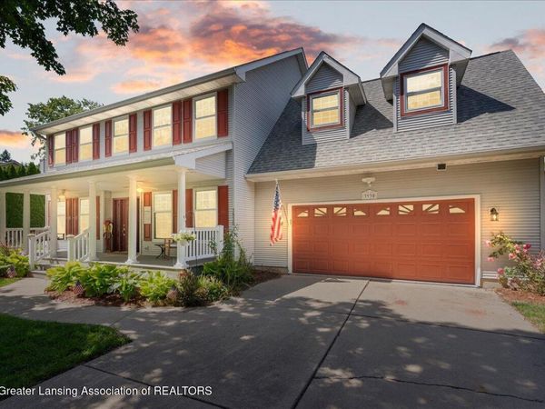 3930 Camperdown Drive, Lansing, MI 48911