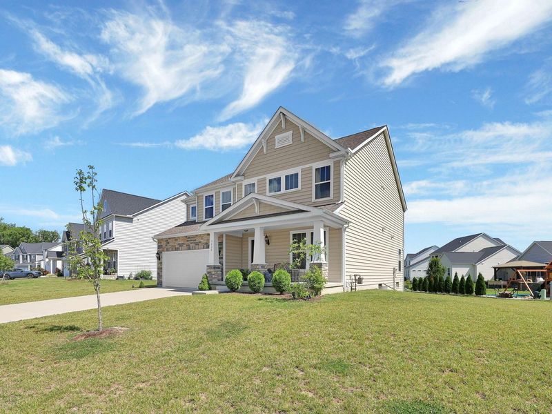 5620 Carlisle Drive, Grove City, OH 43123 Photo 2