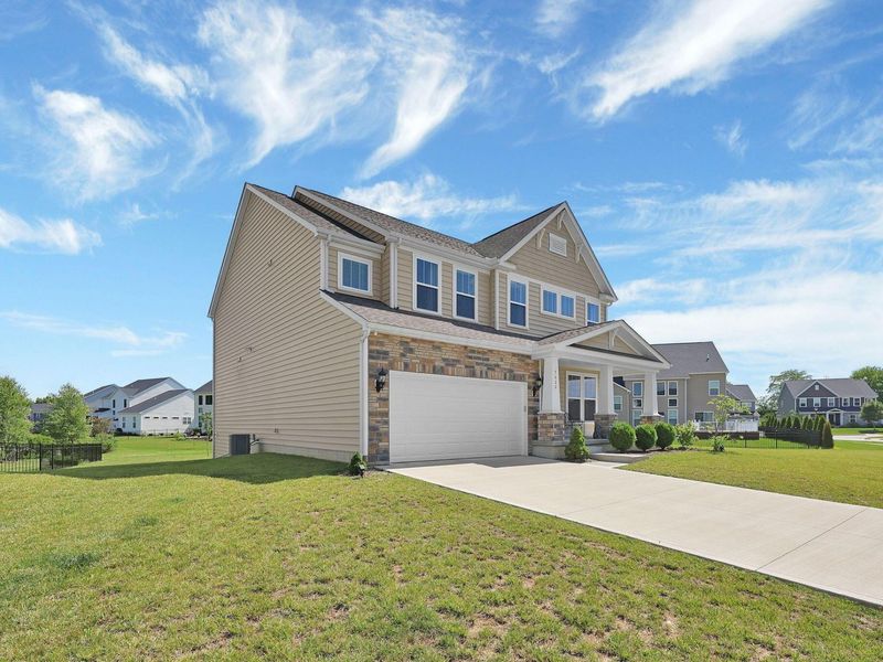 5620 Carlisle Drive, Grove City, OH 43123 Photo 3